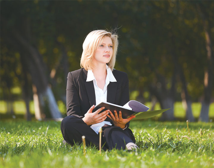 想說的，總是卡在喉嚨？ 圖片來源：SCENTS 香沏專業芳香療法雜誌