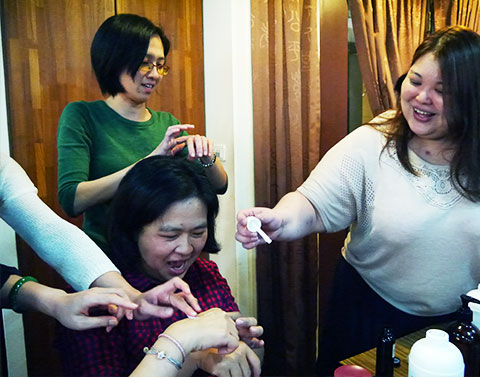 你也想成為芳療師嗎？ Kelly老師 大家上課都很快樂呢！